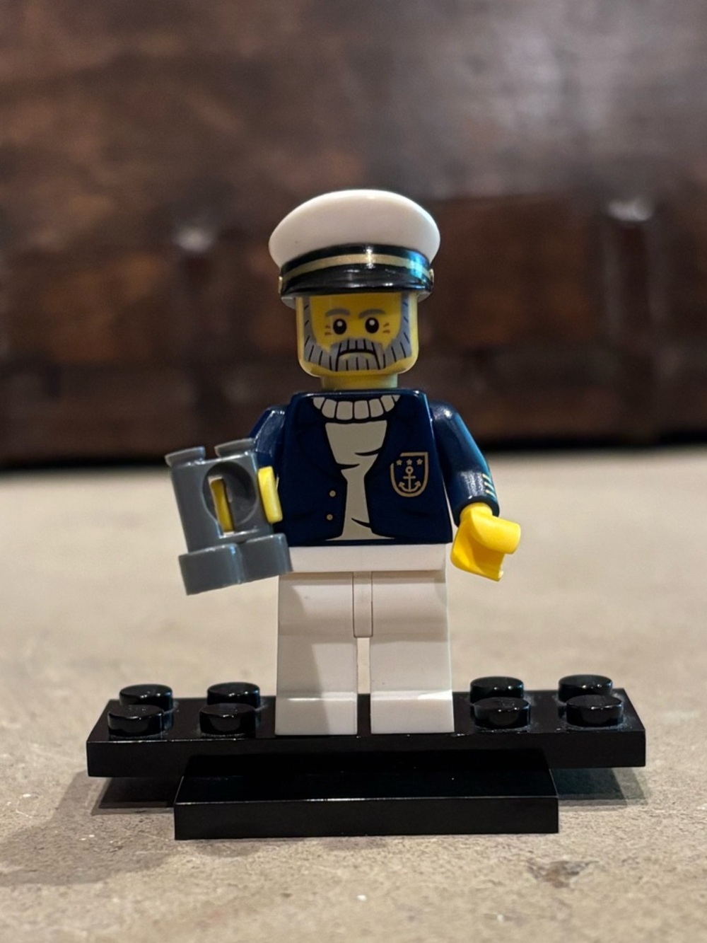 Lego Sea Captain collectible minifigure from Series 10, released in 2013